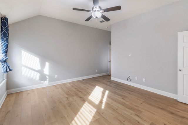 4712 Daisy Leaf Drive, Fort Worth, TX 76244