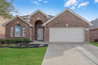 4712 Daisy Leaf Drive, Fort Worth, TX 76244
