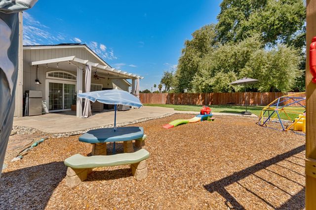 6964 Pollen Way, Citrus Heights, CA 95610