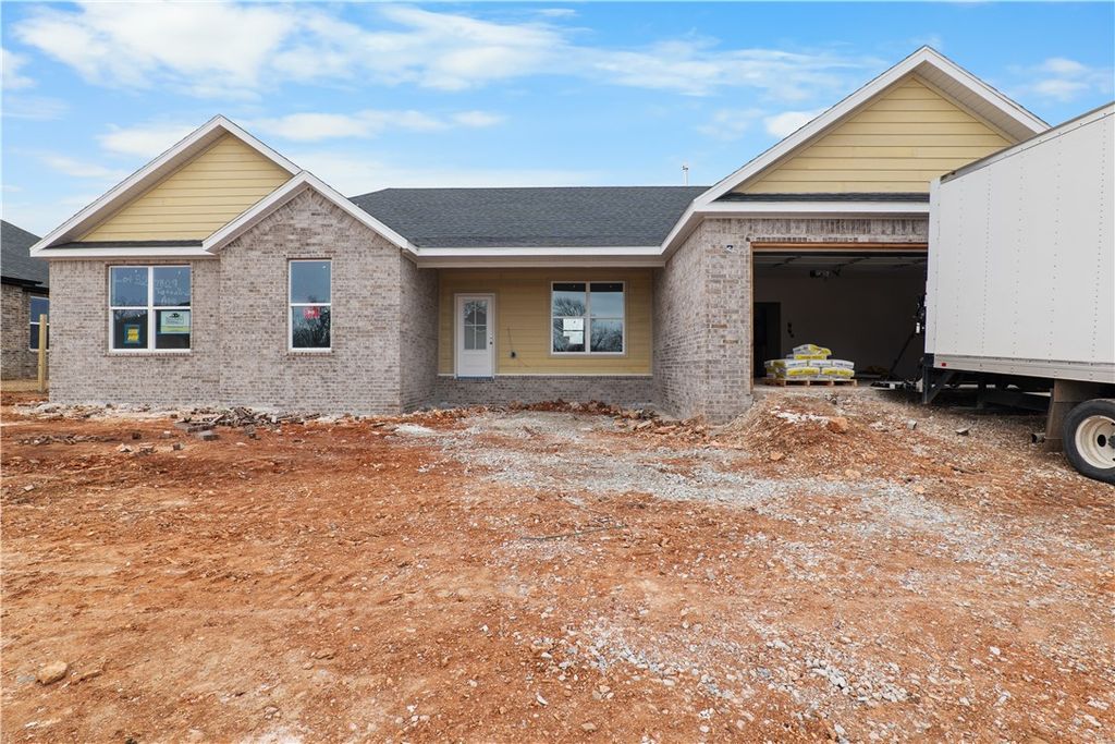 7829 Teton Trail Avenue, Springdale, AR 72762