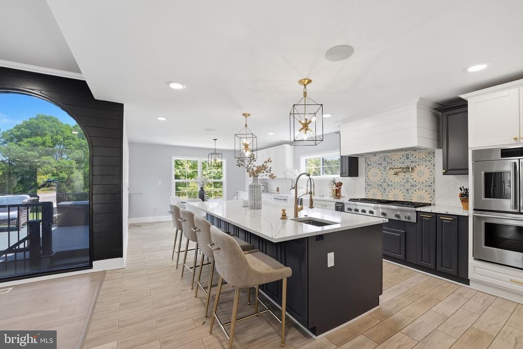 Image 10 of property listing at 2919 DAVIDSONVILLE RD, Davidsonville, MD 21035
