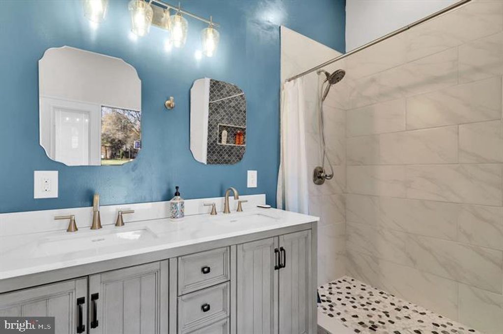 Image 56 of property listing at 2919 DAVIDSONVILLE RD, Davidsonville, MD 21035