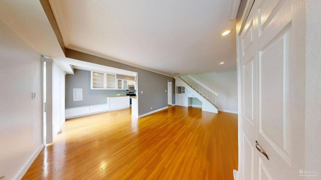 2203 CARDINAL Court 2203, Schaumburg, IL 60194