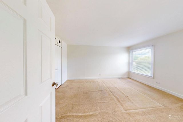 2203 CARDINAL Court 2203, Schaumburg, IL 60194