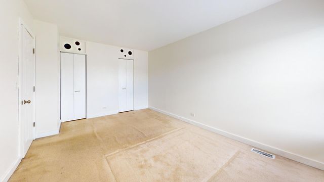 2203 CARDINAL Court 2203, Schaumburg, IL 60194