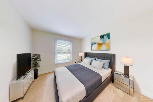 2203 CARDINAL Court 2203, Schaumburg, IL 60194