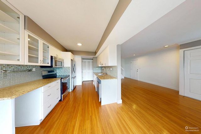 2203 CARDINAL Court 2203, Schaumburg, IL 60194