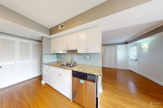2203 CARDINAL Court 2203, Schaumburg, IL 60194