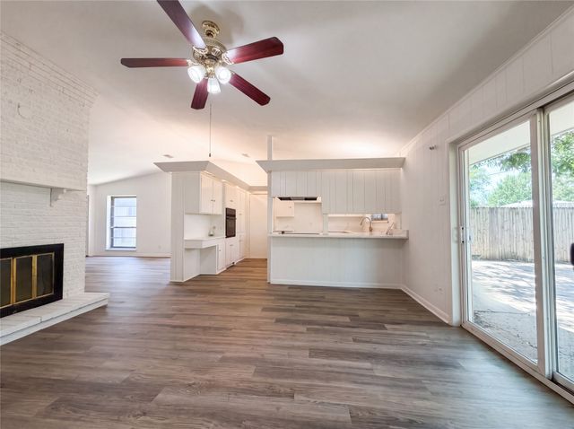 2111 Royal Oaks Drive, Irving, TX 75060