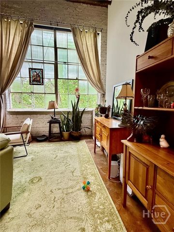 585 White Circle 504, Athens, GA 30605