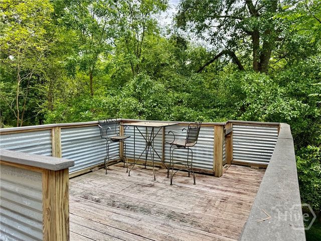 585 White Circle 504, Athens, GA 30605