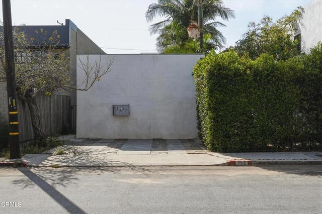 137 Arena Street, El Segundo, CA 90245