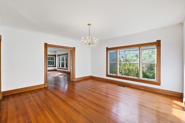 2044 W Oak Street, Denton, TX 76201