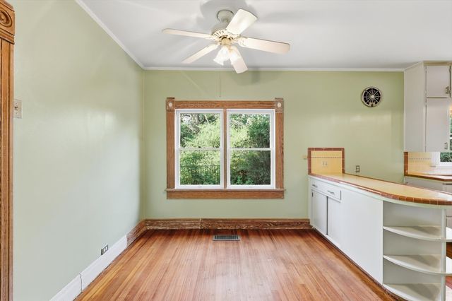 2044 W Oak Street, Denton, TX 76201