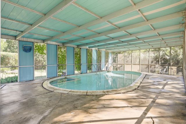 2044 W Oak Street, Denton, TX 76201