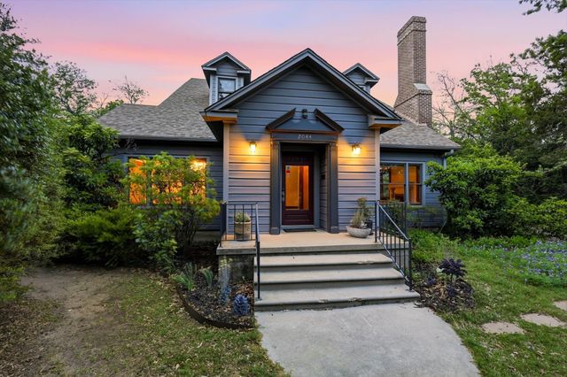 2044 W Oak Street, Denton, TX 76201