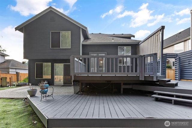 25600 Lake Wilderness Country Club Drive SE, Maple Valley, WA 98038