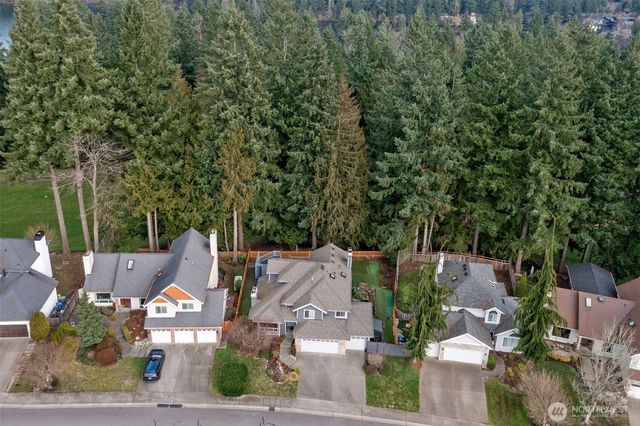 25600 Lake Wilderness Country Club Drive SE, Maple Valley, WA 98038