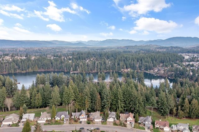 25600 Lake Wilderness Country Club Drive SE, Maple Valley, WA 98038