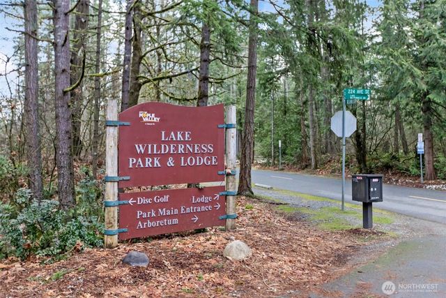 25600 Lake Wilderness Country Club Drive SE, Maple Valley, WA 98038