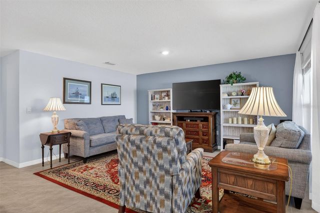 810 WILL SCARLETT AVENUE, Ruskin, FL 33570