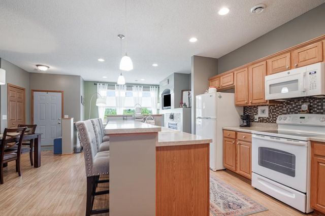 10465 172nd Lane NW, Elk River, MN 55330