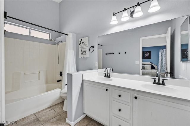 1010 Christopher View Avenue, North Las Vegas, NV 89032