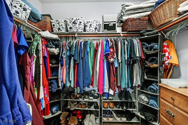 1010 Christopher View Avenue, North Las Vegas, NV 89032