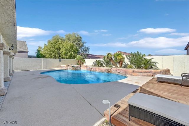 1010 Christopher View Avenue, North Las Vegas, NV 89032