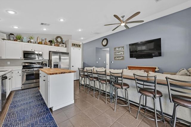 1010 Christopher View Avenue, North Las Vegas, NV 89032