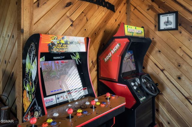 3239 Cove Creek Way, Sevierville, TN 37862