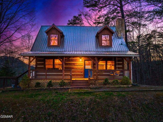 3239 Cove Creek Way, Sevierville, TN 37862