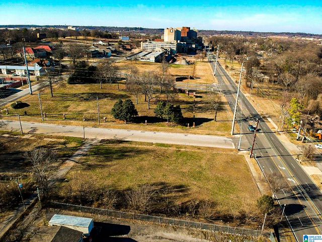 1224 CARRAWAY BOULEVARD, Birmingham, AL 35234