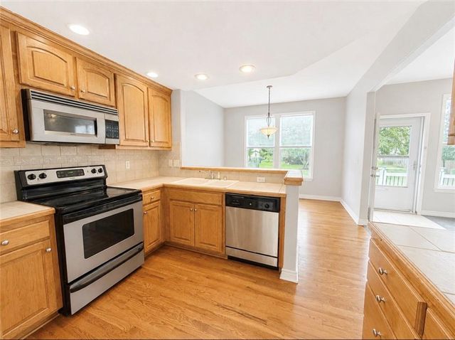 5217 Carson Drive, Lawrence, KS 66049