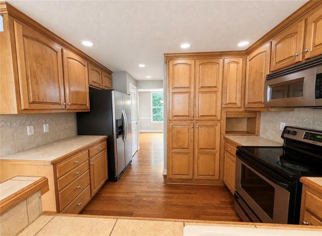5217 Carson Drive, Lawrence, KS 66049
