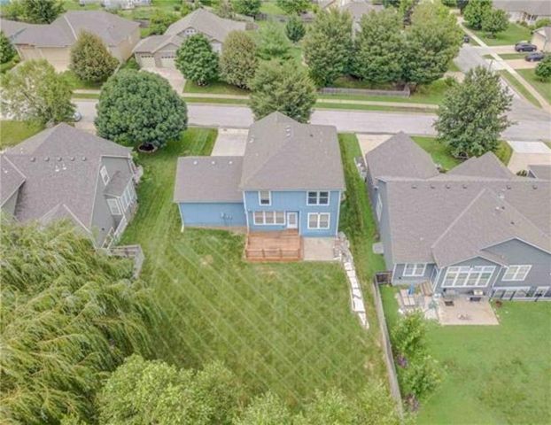 5217 Carson Drive, Lawrence, KS 66049