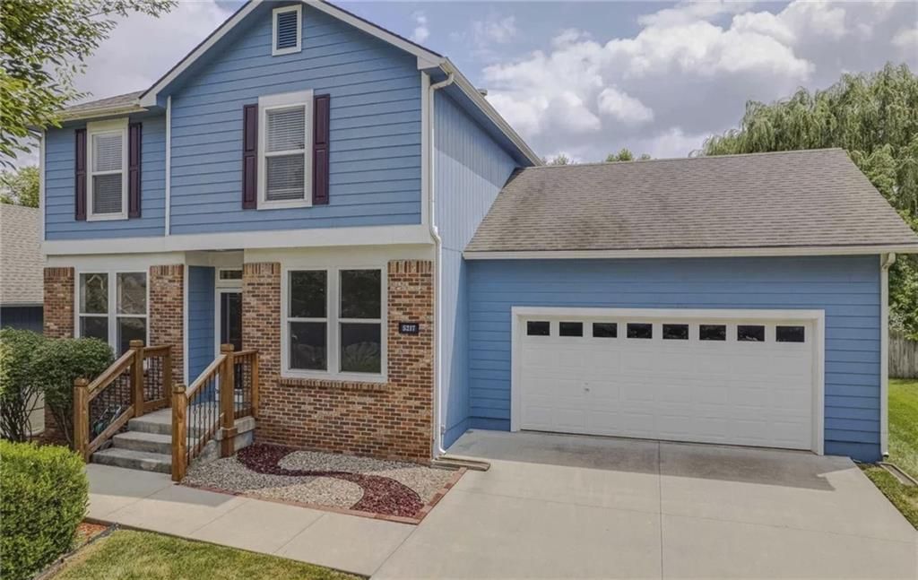 5217 Carson Drive, Lawrence, KS 66049