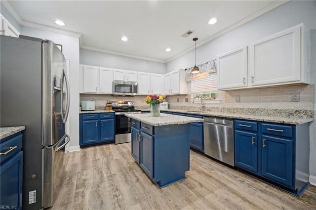 3720 Bridle Path LN, Suffolk, VA 23435