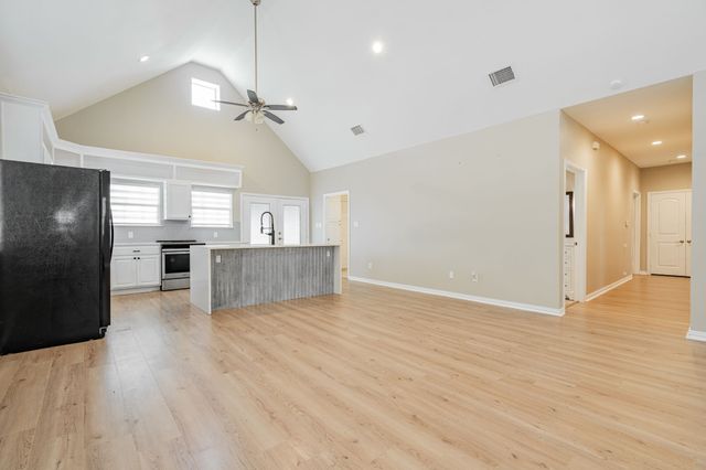 8306 Chesham Drive, Rowlett, TX 75088