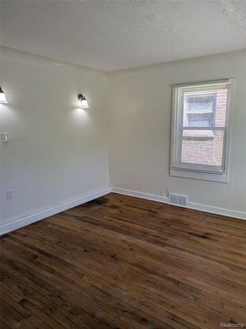 9809 Philip Street, Detroit, MI 48224