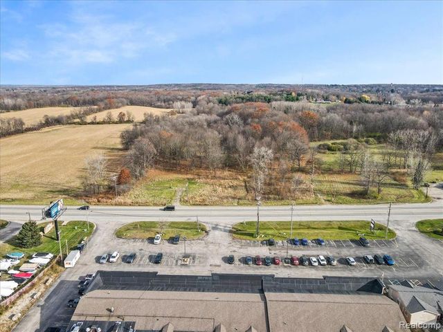 3777 S Lapeer Road, Metamora, MI 48455