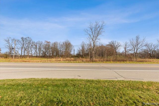 3777 S Lapeer Road, Metamora, MI 48455