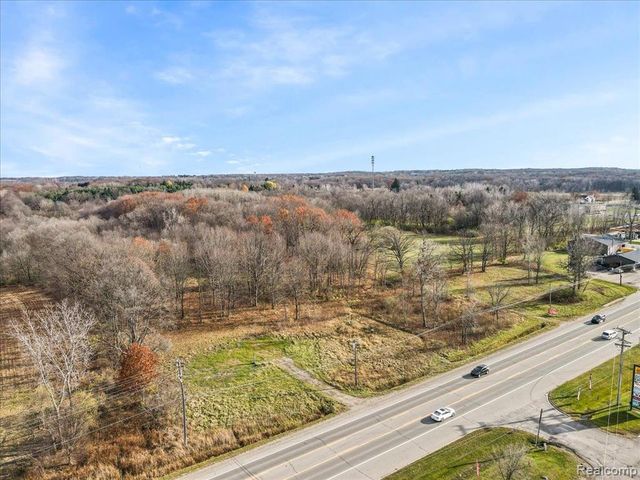 3777 S Lapeer Road, Metamora, MI 48455