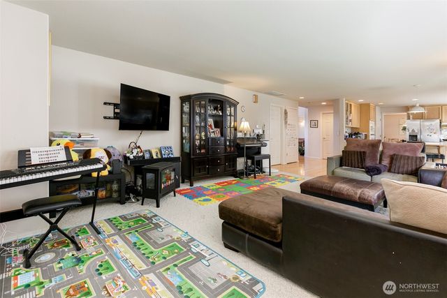 8534 126th Place SE, Newcastle, WA 98056