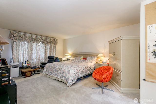 8534 126th Place SE, Newcastle, WA 98056