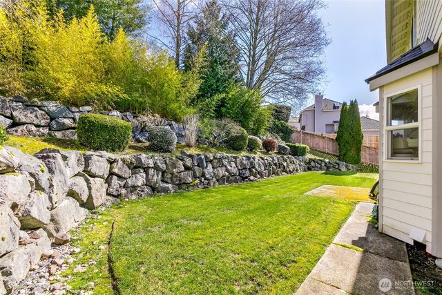 8534 126th Place SE, Newcastle, WA 98056