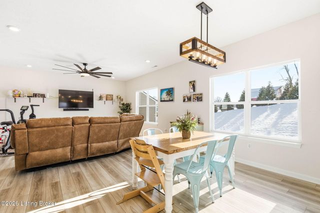 8735 Warbler Branch Way, Louisville, KY 40229