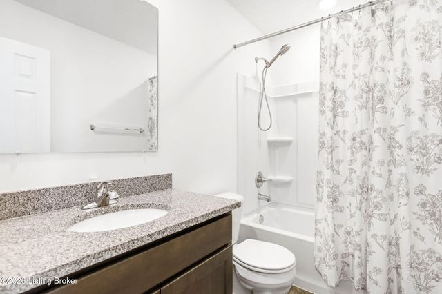 8735 Warbler Branch Way, Louisville, KY 40229