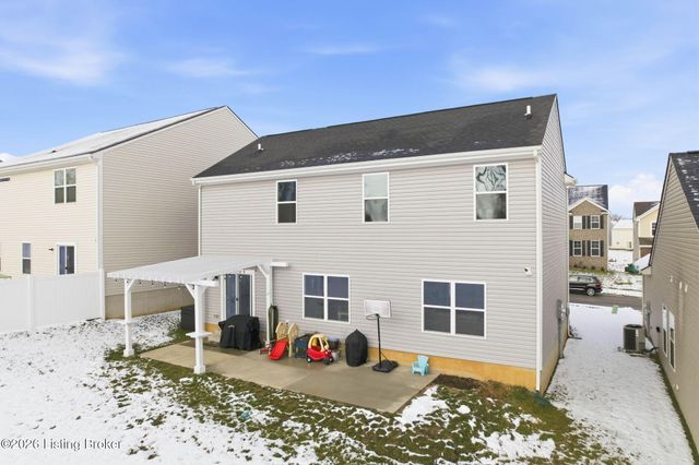 8735 Warbler Branch Way, Louisville, KY 40229