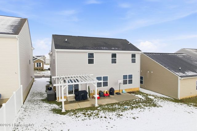 8735 Warbler Branch Way, Louisville, KY 40229